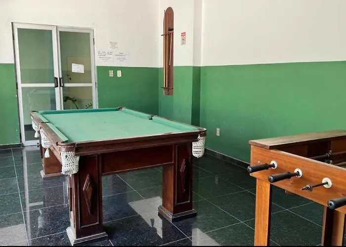 Apto 2 Quartos Com Ar Cond, Predio Frente P/ Praia Cabo Frio